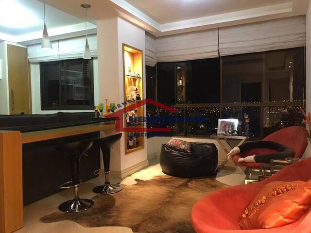 Apartamento para Venda em Uberlândia - 4
