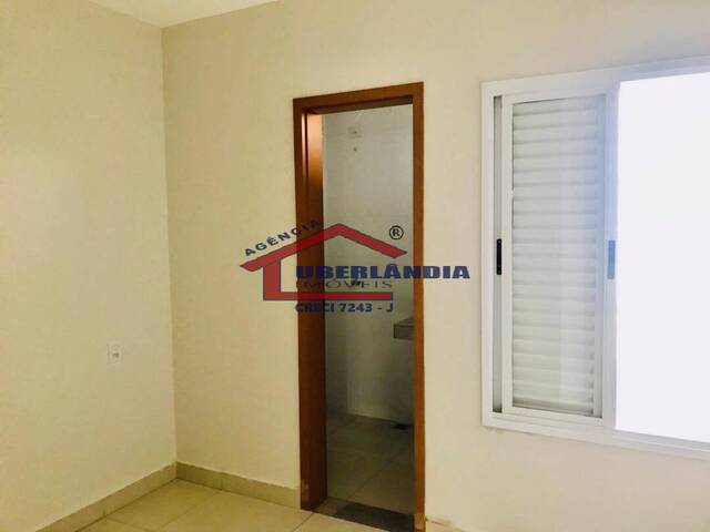 #APTO1VN - Apartamento para Venda em Uberlândia - MG