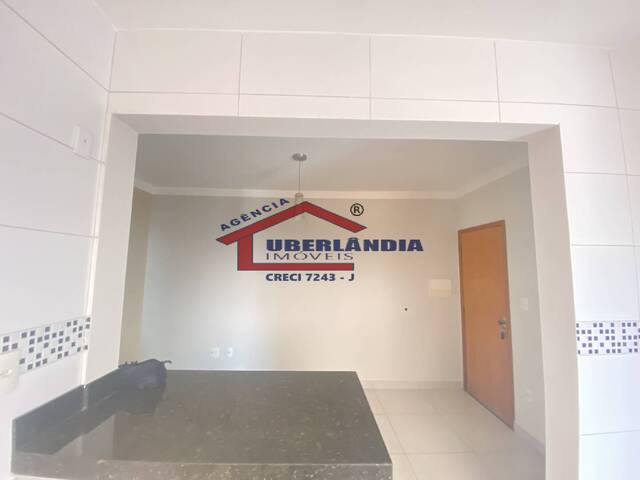 Apartamento para Venda em Uberlândia - 2