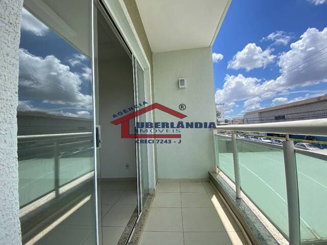 Apartamento para Venda em Uberlândia - 4