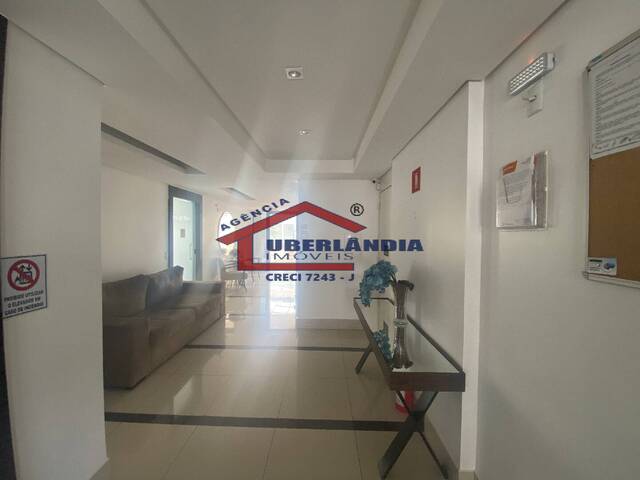 Apartamento para Venda em Uberlândia - 2