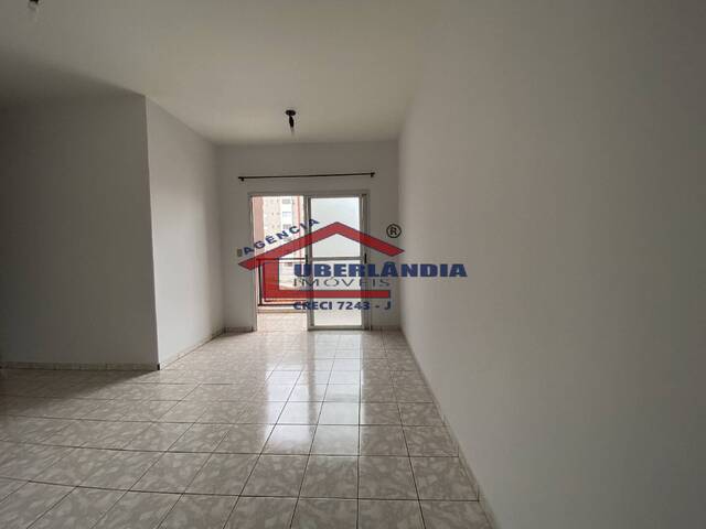 Apartamento para Venda em Uberlândia - 4
