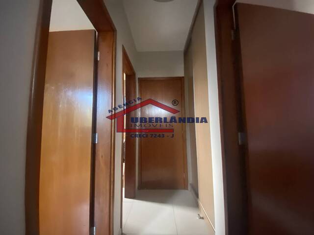 Apartamento para Venda em Uberlândia - 4