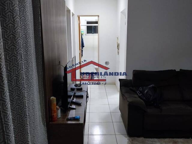 Apartamento para Venda em Uberlândia - 5