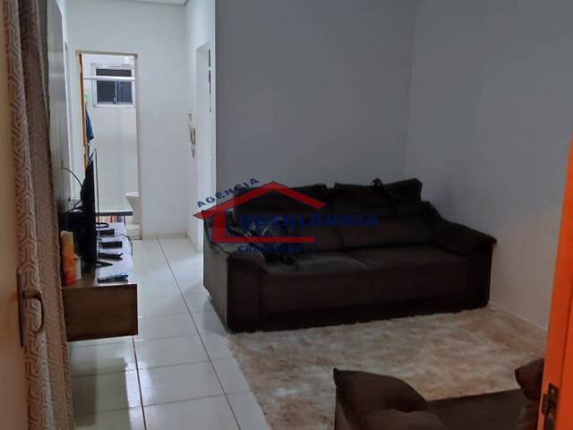 Apartamento para Venda em Uberlândia - 4