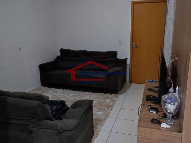 Apartamento para Venda em Uberlândia - 3