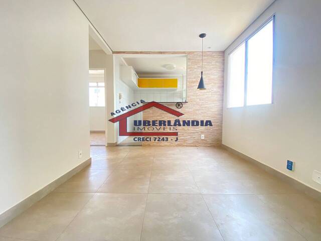 Apartamento para Venda em Uberlândia - 2