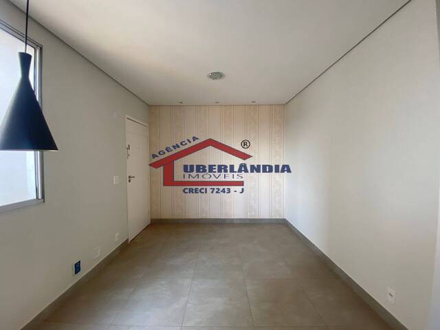 Apartamento para Venda em Uberlândia - 3