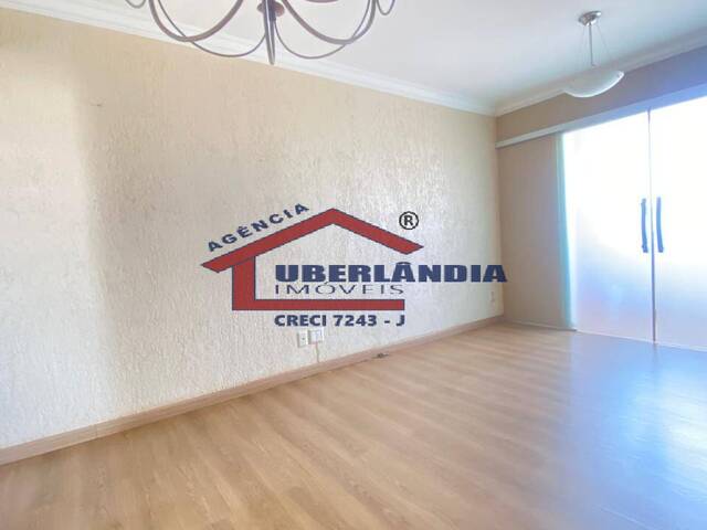 Apartamento para Venda em Uberlândia - 4