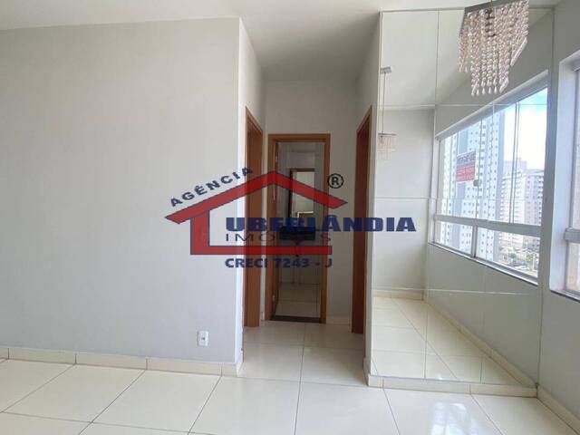 Apartamento para Venda em Uberlândia - 4