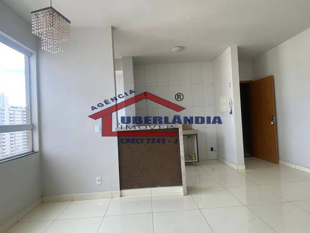 Apartamento para Venda em Uberlândia - 3
