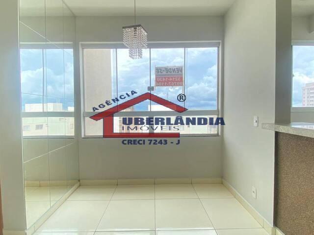 Apartamento para Venda em Uberlândia - 2